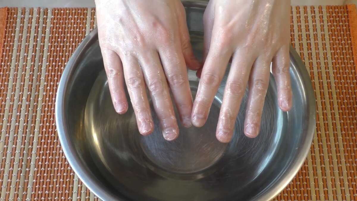 Методы спасения маникюра, или 6 способов отмыть руки после огорода